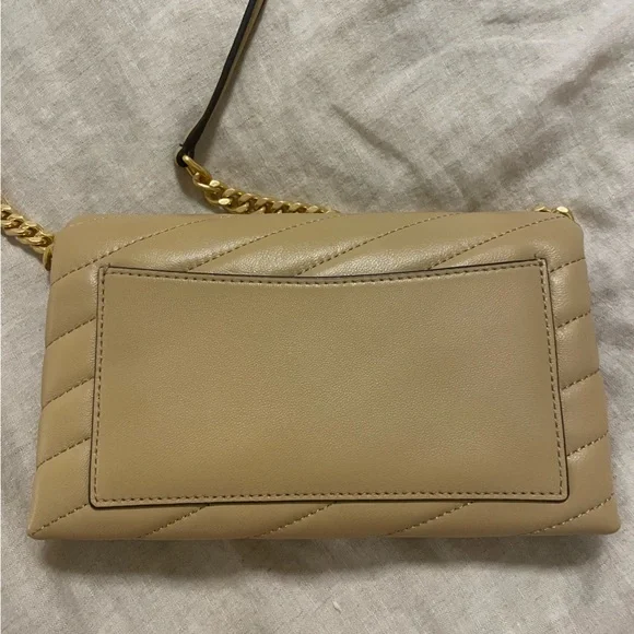 Tory Burch Beige Quilted Wristlet - Picture 10 of 10